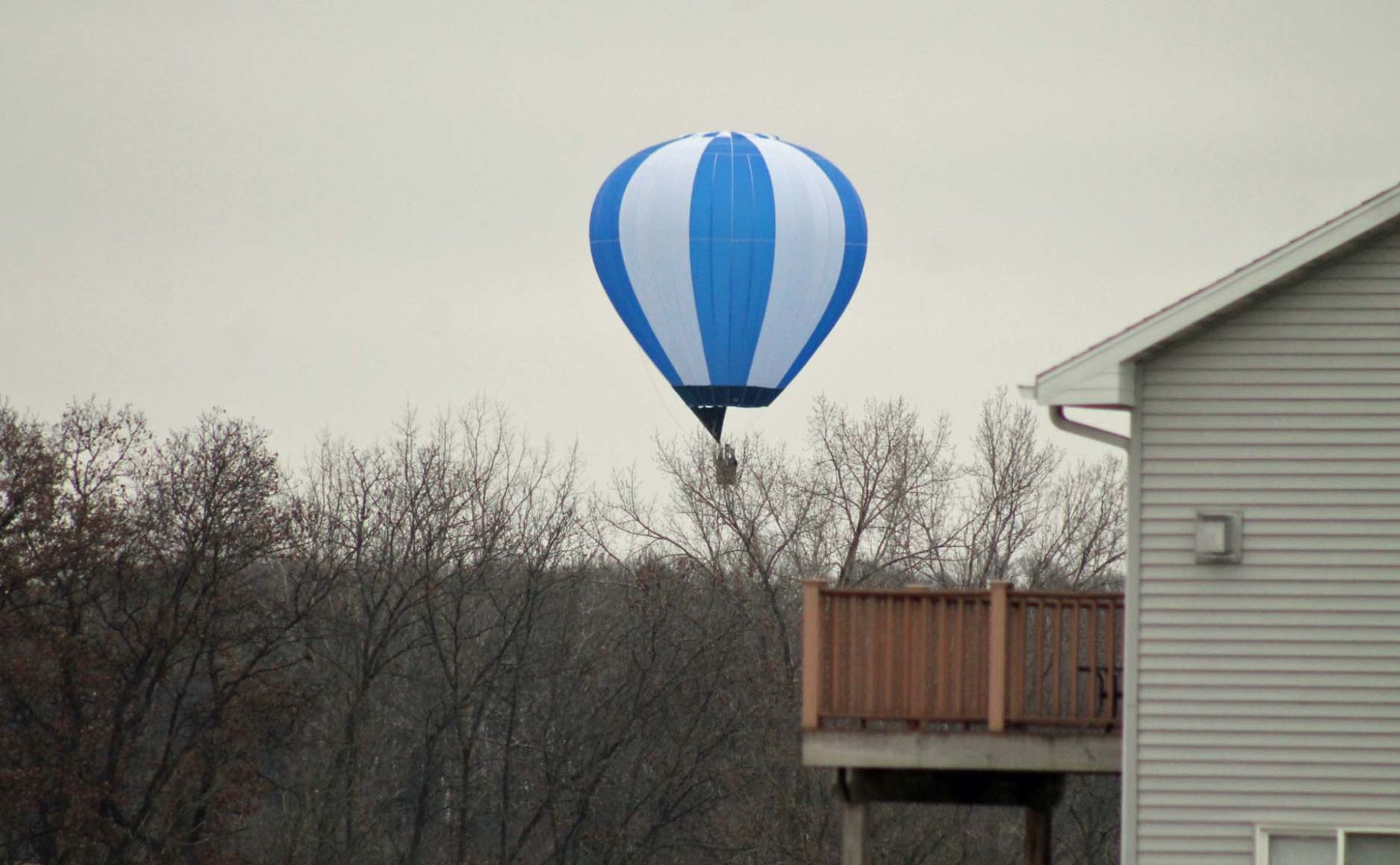 Hot air balloon
